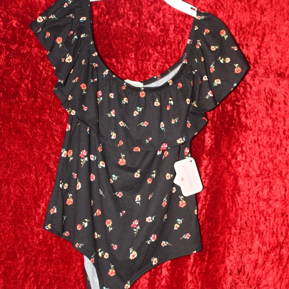 Floral Printed Black Body Suit - Picture 8 of 8